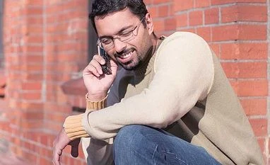 Telecom shares under pressure; Bharti Airtel, Idea Cellular, RCom down over 5% Telecom companies cornered over call drops