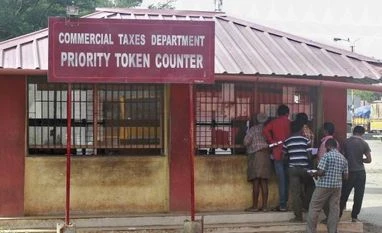 India's dream of borderless trade grinds to a halt at checkpoints Truck drivers and helpers wait for their turn to submit their documents to get their loads cleared to cross a checkpoint at the Commercial Taxes Department check post at Walayar in Palakkad district in Kerala (Photo: Reuters)