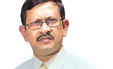 Decision-making enters a difficult zone Indranil Pan