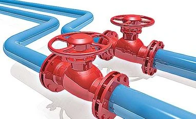 Initial investment agreement for TAPI pipeline signed Domestic gas producers face 18% price reduction