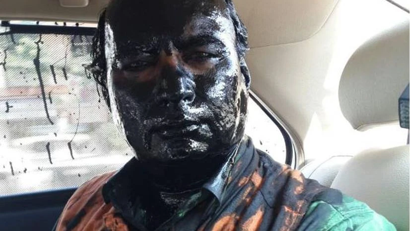 ORF Mumbai Chairman Sudheendra Kulkarni alleges black ink was thrown at him by Shiv Sena workers (Photo: ANI) Sudheendra Kulkarni