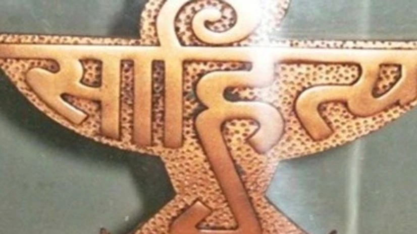 Writers and poets returning awards to protest intolerance Writers and poets returning awards to protest intolerance