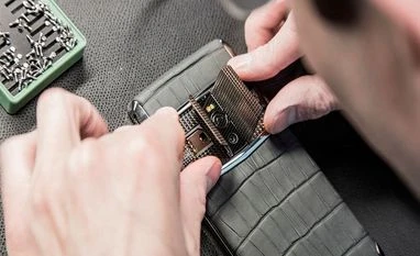 Vertu launches New Signature Touch Vertu - New Signature Touch