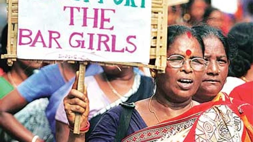 SC puts ban on dance bars in Maharashtra on hold SC puts ban on dance bars in Maharashtra on hold