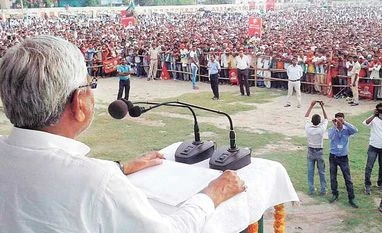 In high-intensity battle, BJP looks to regain ground in key fourth phase Bihar Chief Minister Nitish Kumar addressing a rally in Mathurapur