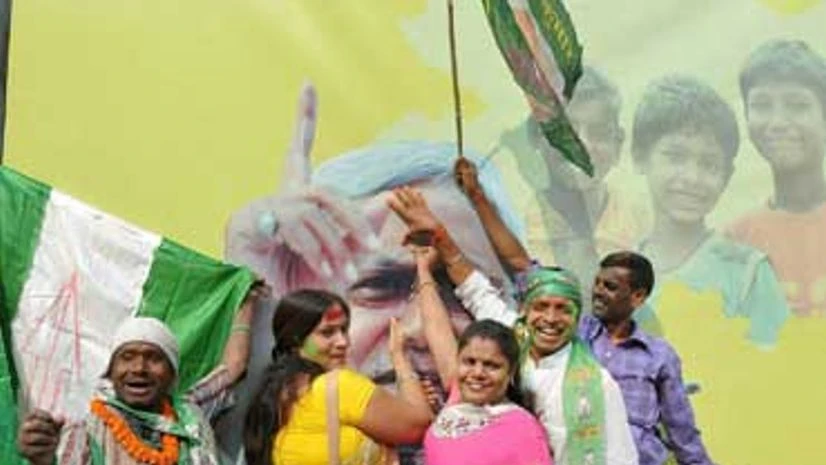 JDU supporters celebrating victory JDU supporters celebrating victory