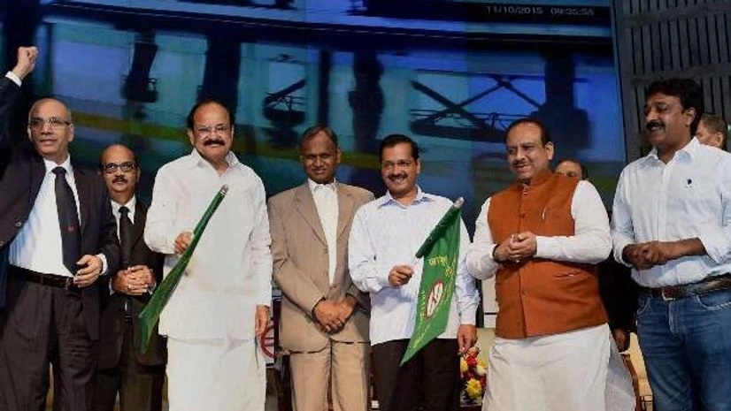 Venkaiah Naidu, Arvind Kejriwal, Metro, Delhi Venkaiah Naidu, Arvind Kejriwal, Metro, Delhi
