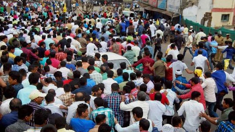 Tipu Sultan, VHP, BJP, Clash Tipu Sultan, VHP, BJP, Clash