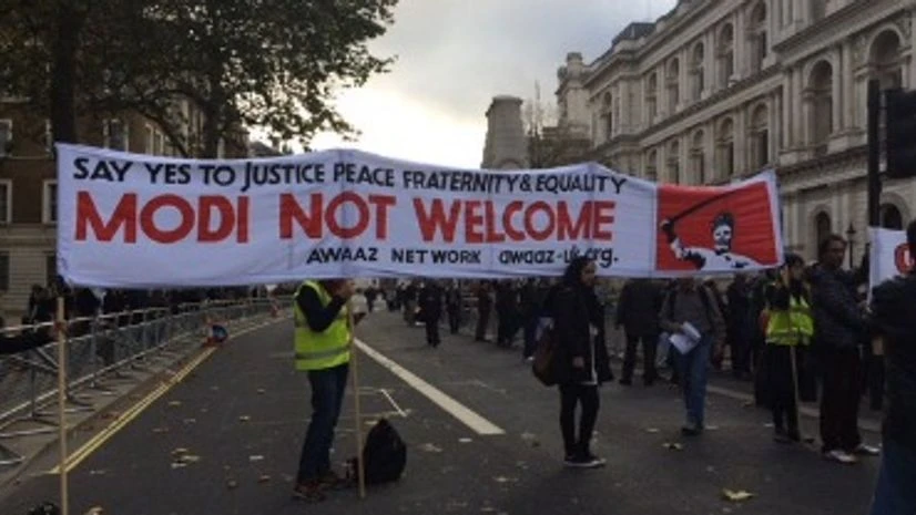 Hundreds protest against Modi's UK visit Hundreds protest against Modi's UK visit