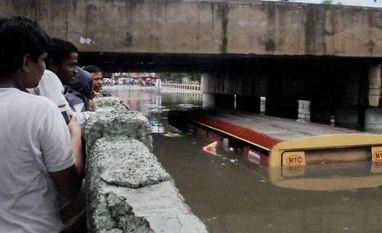 Death toll mounts to 184 in Tamil Nadu J Jayalalithaa, Rains, Chennai, Tamil Nadu