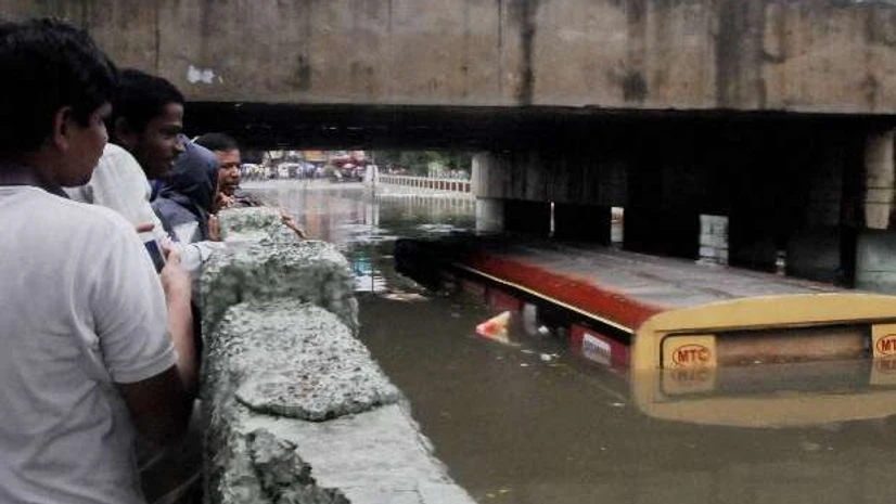 J Jayalalithaa, Rains, Chennai, Tamil Nadu J Jayalalithaa, Rains, Chennai, Tamil Nadu
