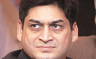 Essar will reduce group debt by Rs 75,000 cr: Prashant Ruia Prashant Ruia