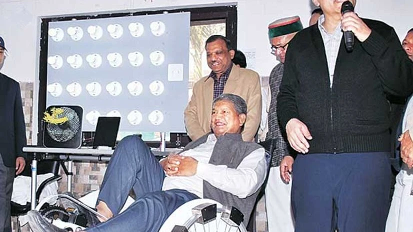 Uttarakhand Chief Minister Harish Rawat trying out the hybrid cycle Uttarakhand Chief Minister Harish Rawat trying out the hybrid cycle