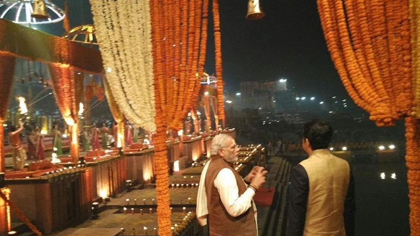 Prime Minister Narendra Modi along with his Japanese counterpart Shinzo Abe on the banks of the Ganga at Dashashwamedh Ghat in Varanasi. (Photo: PMO India) Prime Minister Narendra Modi along with his Japanese counterpart Shinzo Abe on the banks of the Ganga at Dashashwamedh Ghat in Varanasi. (Photo: PMO India)