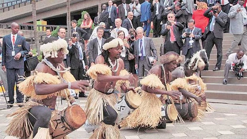 Kenyan Chuka dancers entertain delegates during the official opening of the 10th WTO Ministerial Conference in Nairobi, Kenya, on Tuesday Kenyan Chuka dancers entertain delegates during the official opening of the 10th WTO Ministerial Conference in Nairobi, Kenya, on Tuesday