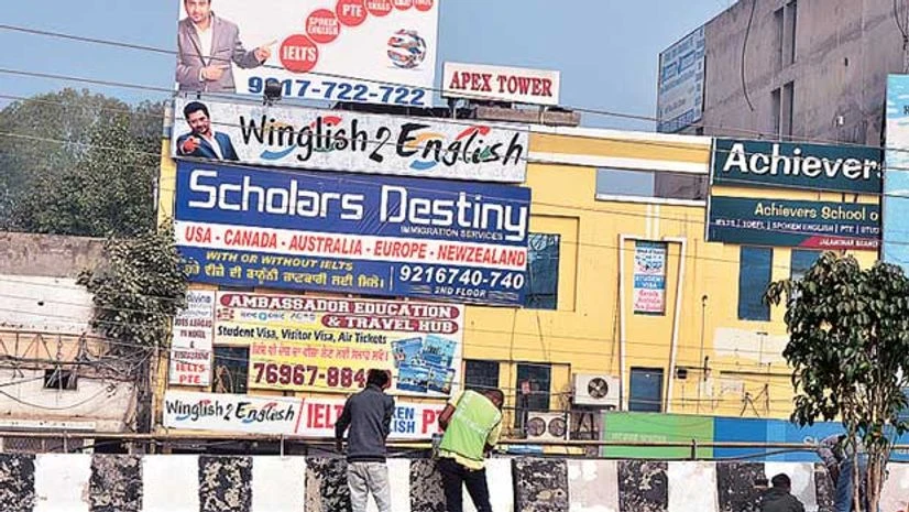 The chaotic Narinder Cinema area in Jalandhar offers all kinds of visa and education solutions to Punjabis who want to emigrate to Canada The chaotic Narinder Cinema area in Jalandhar offers all kinds of visa and education solutions to Punjabis who want to emigrate to Canada