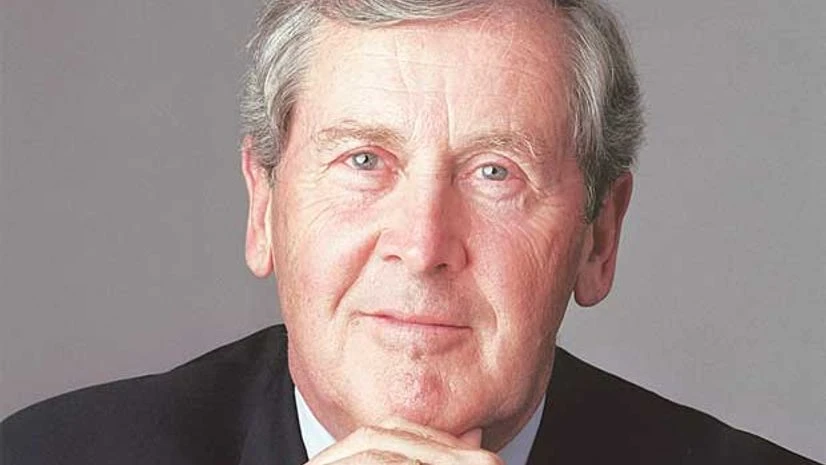 Moving from advertising to storytelling Moving from advertising to storytelling