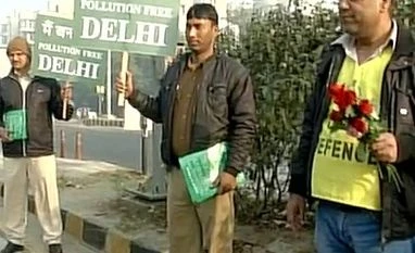 Vijay Goel rides bicycle on Day One of 'Odd-Even' scheme Odd-Even vehicle scheme: Civil Defence volunteers at Delhi-Noida border. Photo: ANI
