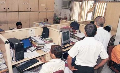 Over 3.2 mn central govt employees to go on strike from 11 July Govt mulling measures to make lay-offs less painful