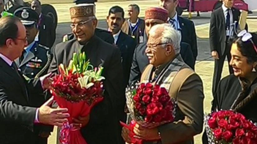 French President Francois Hollande arrives in Chandigarh. Photo: Twitter handle of MEAIndia French President Francois Hollande arrives in Chandigarh. Photo: Twitter handle of MEAIndia