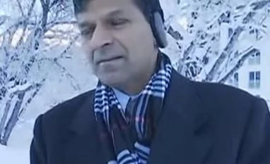 If you flaunt while owing a lot, it suggests you don't care: Raghuram Rajan Raghuram Rajan, RBI, Shekhar Gupta, Walk the Talk, Davos