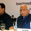 (From left) Abhimanyu, industry minister, Haryana and Manohar Lal Khattar chief minister, Haryana, at a press meet in Kolkata (pic: Subrata Majumder)