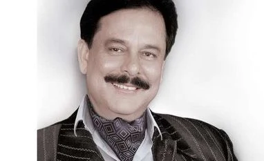 SC refuses to extend Sahara chief Subrata Roy's parole, sends him back to jail Subrata Roy, Sahara