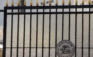 RBI announces private placement of special securities under UDAY Outside RBI Headquarters in Mumbai Photo: Kamlesh Pednekar