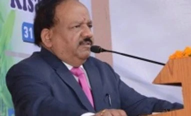 Improve varieties of medicinal plants to enhance farmer's income: Dr Harsh Vardhan Dr Harsh Vardhan speaking at a Kisan Mela