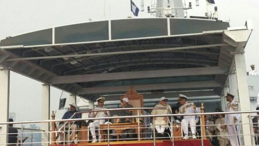 Presidential ship INS Sumitra proceeds for fleet review. Photo: Twitter Presidential ship INS Sumitra proceeds for fleet review. Photo: Twitter