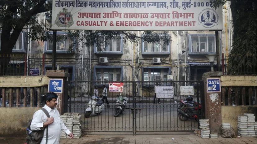 A pedestrian walks past the Lokmanya Tilak Municipal General Hospital in Mumbai. Photo: Reuters A pedestrian walks past the Lokmanya Tilak Municipal General Hospital in Mumbai. Photo: Reuters