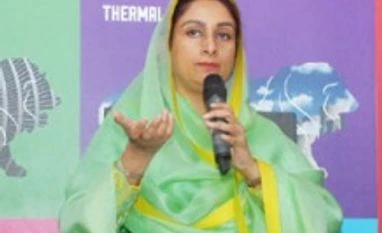 Allow FDI in multi-brand retail for food processed in India: Harsimrat Kaur Badal Harsimrat Kaur Badal at Make in India Week function