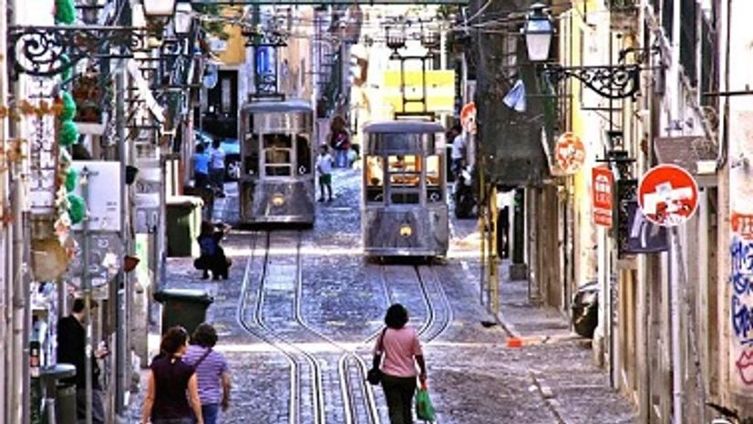 Portugal adopts anti-austerity budget despite concerns Portugal adopts anti-austerity budget despite concerns