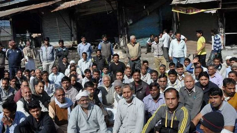 Jat agitation, Quota, Rohtak, Railway tracks Jat agitation