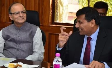 Raghuram Rajan calls for global rules of conduct for central banks Arun Jaitley and Raghuram Rajan