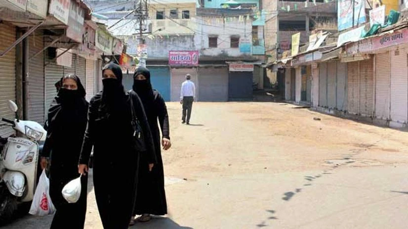 Jewellers strike: A Bhopal market wears deserted look on Thursday, March 17, 2016 PTI Jewellers strike: A Bhopal market wears deserted look on Thursday, March 17, 2016 PTI