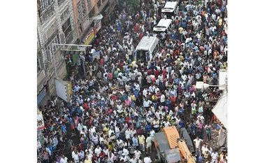 Kolkata flyover tragedy: Experts raise concern on delays, design Kolkata flyover