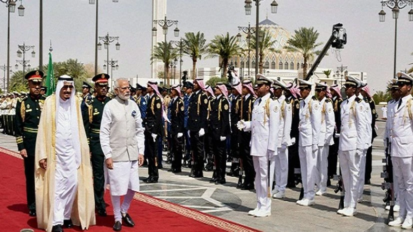 Prime Minister Narendra Modi being received by Saudi King Salman bin Abdulaziz at the official welcome ceremony at the Royal Court, in Riyadh, Saudi Arabia Prime Minister Narendra Modi being received by Saudi King Salman bin Abdulaziz at the official welcome ceremony at the Royal Court, in Riyadh, Saudi Arabia
