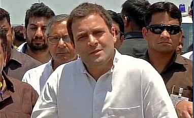 Rahul Gandhi visits Mumbai dumping ground, targets Modi Congress Vice-President Rahul Gandhi at Deonar dumping ground in Mumbai. (Photo: ANI Twitter Handle)