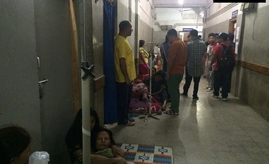 Myanmar jolted by a massive 6.8 magnitude quake Seven people were hospitalised in Manipur