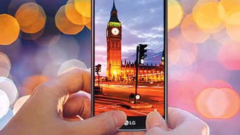 LG K7 LG K7: Offers nothing special