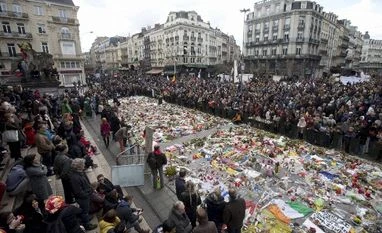 Brussels bomber identified as guard of foreign IS hostages Brussel attack