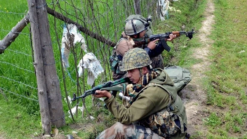 army, Kashmir A file phoho of Army personnel, as they take positions during an enounter with the militants