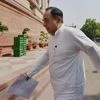 India can't go to war with Pak while 'anti-national' Kejriwal is CM: Subramanian Swamy