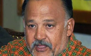 'Tara' writer Vinta Nanda accuses Alok Nath of rape, CINTAA to issue notice Alok Nath