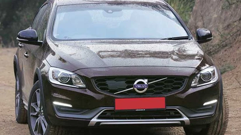 Volvo S60 Cross Country Volvo S60 Cross Country