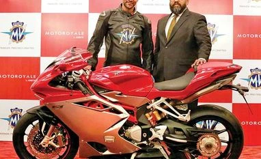 Smooth landing for Agusta on Indian roads Ajinkya Firodia (left), managing director, MV Agusta India and J Immanuel Sangaran, Far-East country manager, MV Agusta Motor with a F4 RC bike