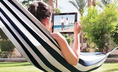 Indians most anxious globally over lack of internet while holidaying: Study Indians always on social media during vacation