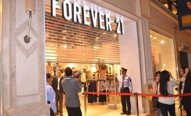 Aditya Birla Fashion pips Myntra; buys India rights of Forever 21 Aditya Birla Fashion buys India rights for Forever 21