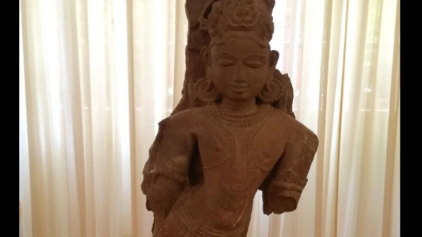 200 artifacts worth $100 million returned to India 200 artifacts worth $100 million returned to India